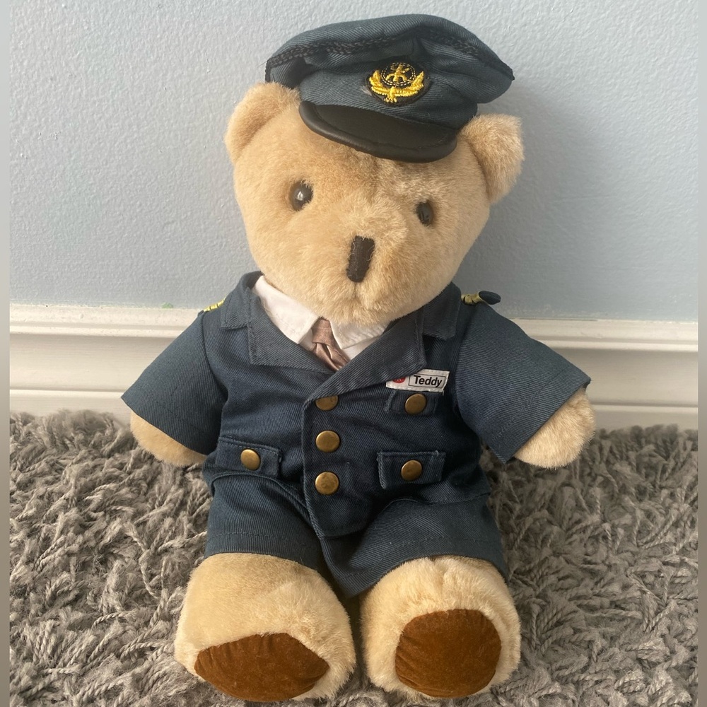 Limited Edition HONG KONG MTR Station Controller TEDDY BEARS - Picture 1 of 6